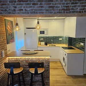 https://apartamento-a-estrenar-junto-al-sardinero.bilbaohotelsspain.com